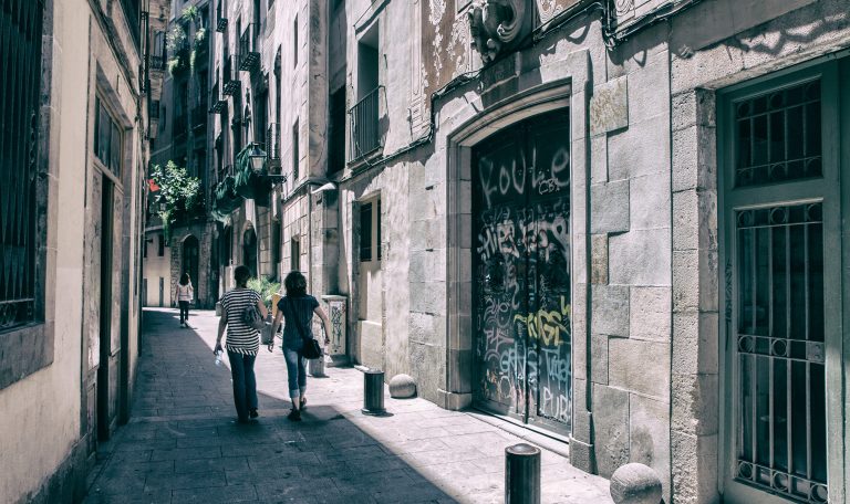 gothic-stroll-barcelona