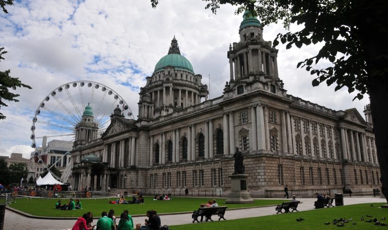 Belfast_City_Hall_and_Big_Wheel